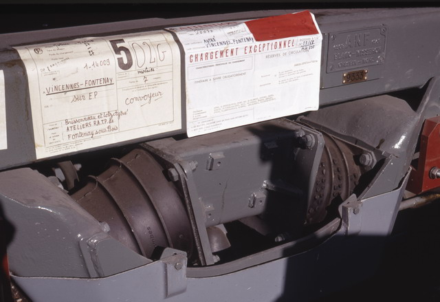 Détail de la suspension secondaire et des bordereaux de livraison. Villeneuve, Mai 1969. (G. Rannou)