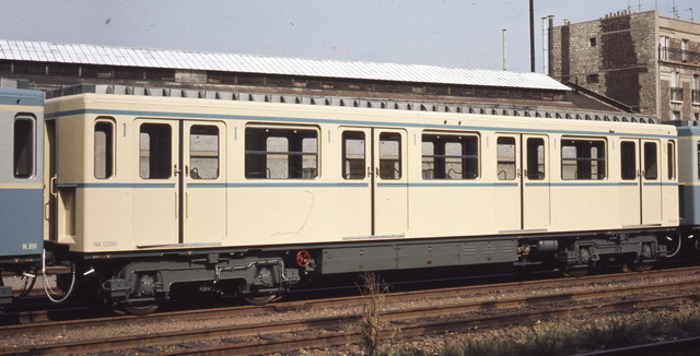 r 061 7